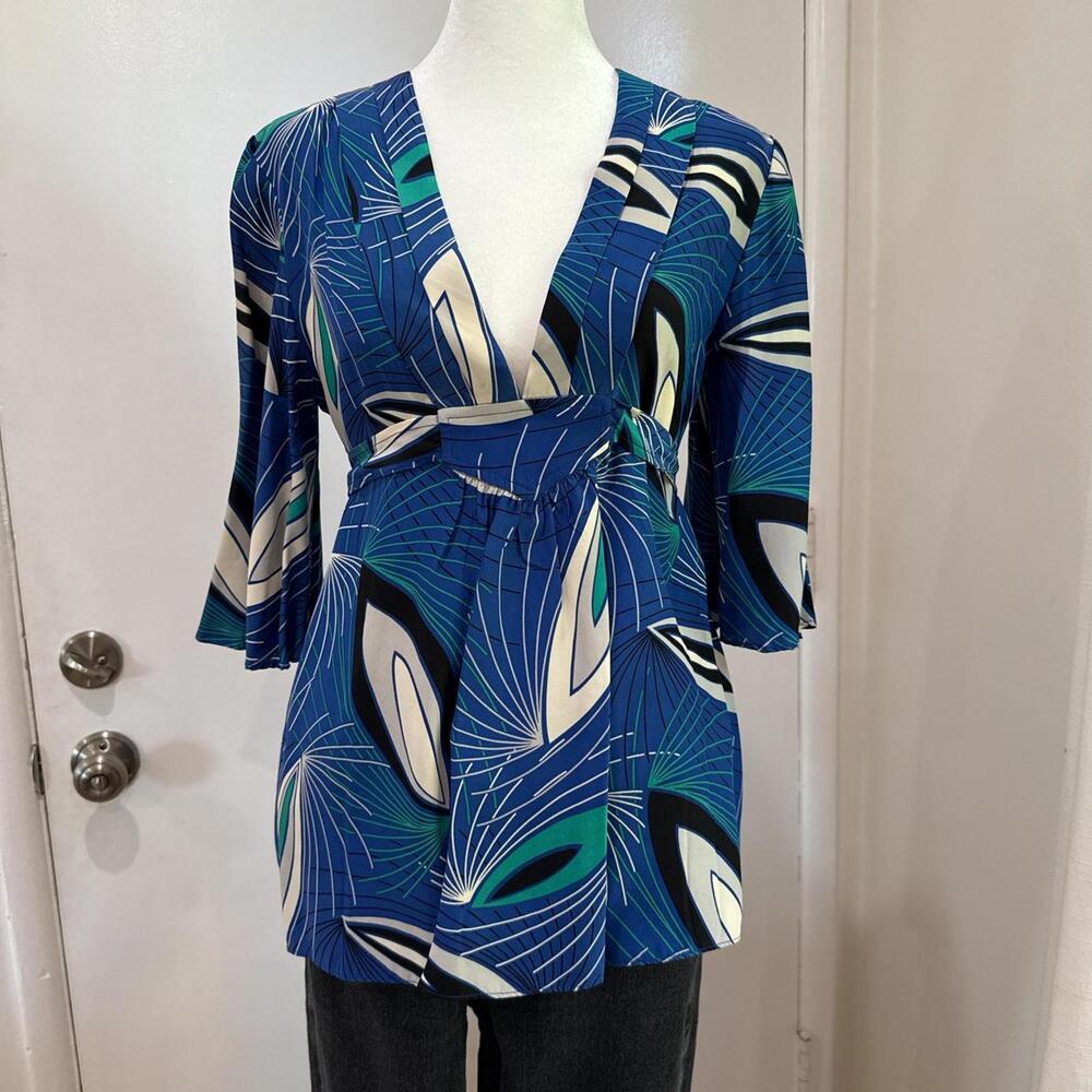 Vintage Silk Statement Blouse ✨